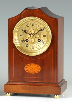 Lot 948 - AN EARLY 20TH CENTURY FRENCH MAHOGANY INLAID MANTEL CLOCK