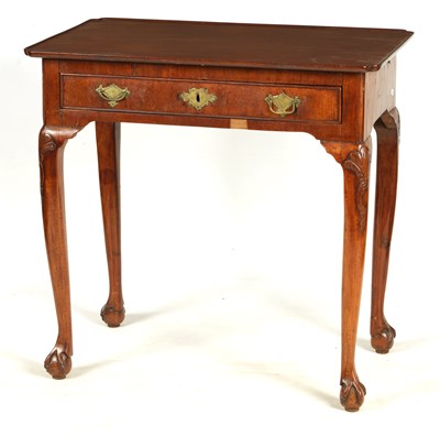 Lot 1080 - AN EARLY 18TH CENTURY MAHOGANY SIDE TABLE