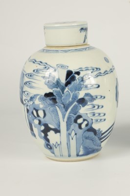 Lot 121 - A PAIR 19TH CENTURY CHINESE BLUE AND WHITE LIDDED GINGER JARS