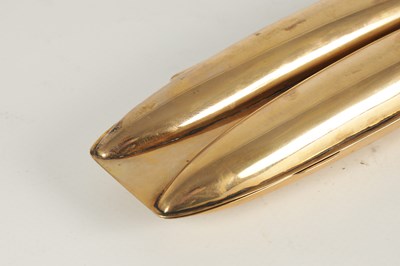 Lot 254 - AN EARLY 20TH CENTURY 9CT GOLD CIGAR CASE