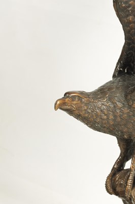 Lot 1429 - A LARGE 20TH CENTURY PATINATED BRONZE SCULPTURE
