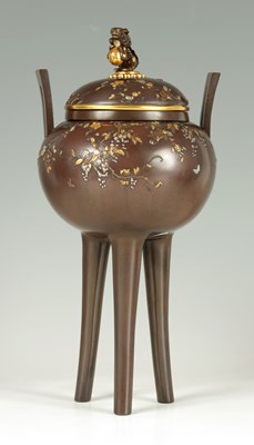 Lot 199 - A FINE MEIJI PERIOD JAPANESE PATINATED BRONZE AND MIXED METAL LIDDED VASE
