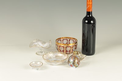 Lot 7 - A SELECTION OF GLASSWARE