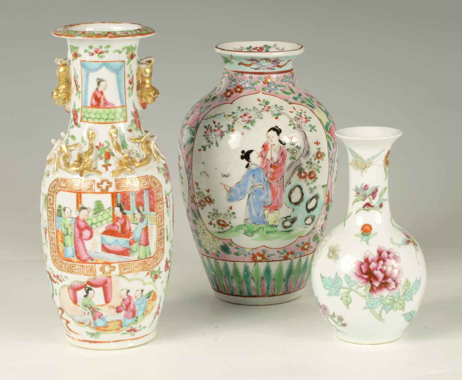 Lot 194 - A SELECTION OF THREE CHINESE VASES