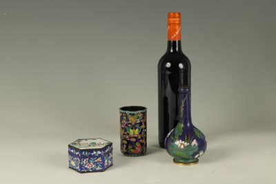 Lot 51 - THREE PIECES OF CHINESE CLOISONNÉ WARE