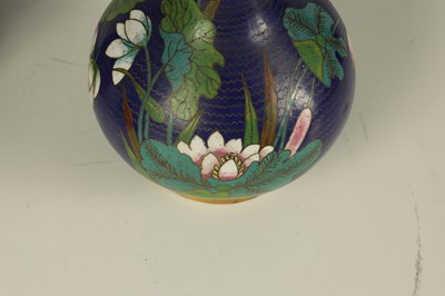 Lot 97 - THREE PIECES OF CHINESE CLOISONNÉ WARE