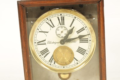 Lot 847 - AN EARLY 20TH CENTURY FRENCH BRILLIE ELECTRIC WALL MOUNTED WATCHMAN'S TIMEPIECE