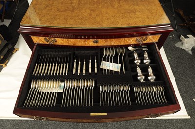 Lot 320 - A HIGH QUALITY 185 PIECE SOLID SILVER CANTEEN OF TABLE CUTLERY