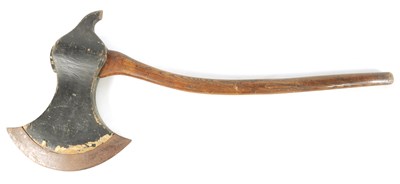 Lot 464 - A 19TH CENTURY WOODEN AXE