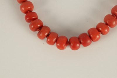 Lot 250 - A 19TH CENTURY CORAL NECKLACE