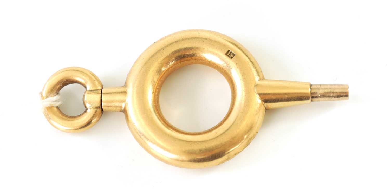 Lot 190 - A LARGE SOLID 18CT GOLD POCKET WATCH KEY FOB