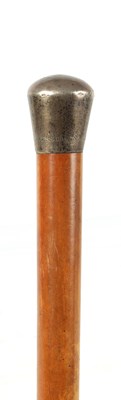 Lot 489 - A SUBSTANTIAL 19TH CENTURY MALACCA WALKING STICK