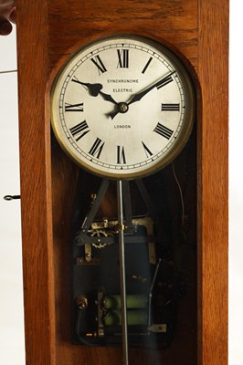 Lot 3 - AN OAK CASED SYNCHRONOME MASTER CLOCK NO. 113