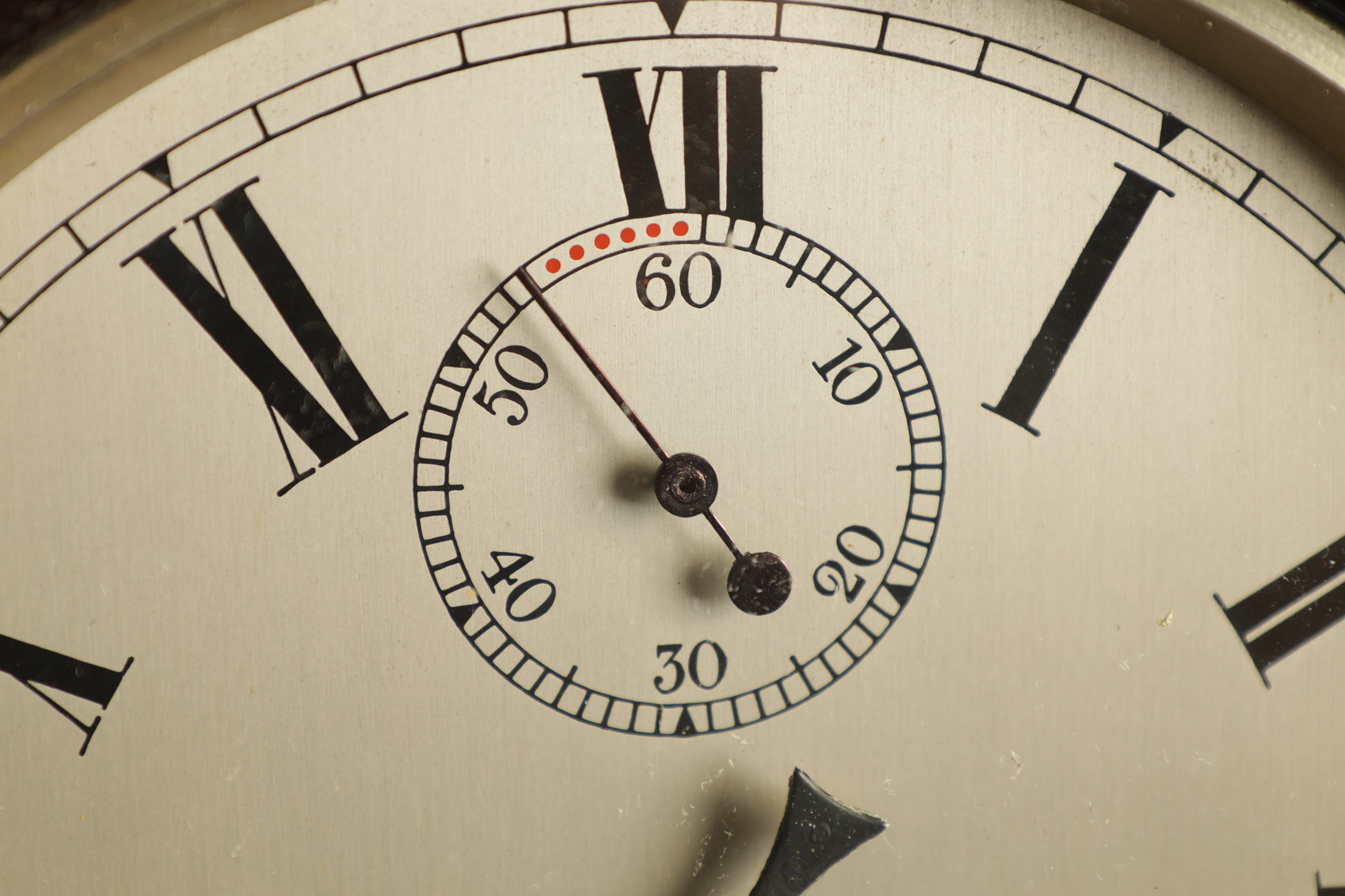 Lot 1 - A RARE SYNCHRONOME MASTER CLOCK WITH '6 PIPS'