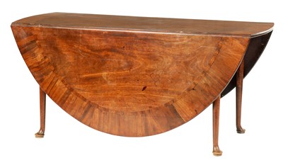 Lot 800 - A RARE GEORGE II UNUSUALLY LARGE CIRCULAR MAHOGANY DROP LEAF DINING TABLE