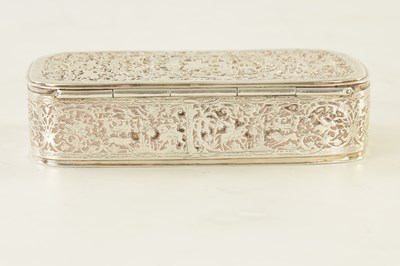 Lot 206 - AN 18TH CENTURY RUSSIAN SILVER BOX