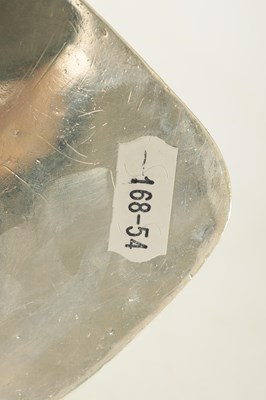 Lot 206 - AN 18TH CENTURY RUSSIAN SILVER BOX