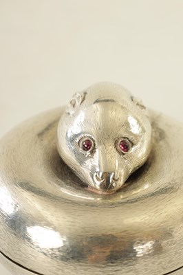 Lot 205 - A  GOOD AND UNUSUAL 19TH CENTURY SILVER PERFUME BOX MODELLED AS A MUSK OTTER