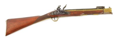 Lot 287 - WALLIS. AN EARLY 19TH CENTURY FLINTLOCK COACHING BLUNDERBUSS WITH OVER FLICK BAYONET