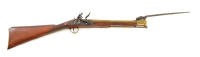 Lot 287 - WALLIS. AN EARLY 19TH CENTURY FLINTLOCK COACHING BLUNDERBUSS WITH OVER FLICK BAYONET