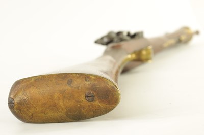 Lot 287 - WALLIS. AN EARLY 19TH CENTURY FLINTLOCK COACHING BLUNDERBUSS WITH OVER FLICK BAYONET