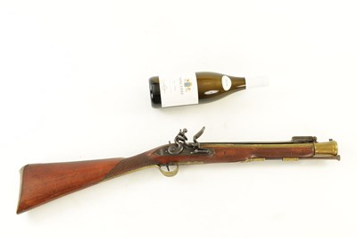 Lot 287 - WALLIS. AN EARLY 19TH CENTURY FLINTLOCK COACHING BLUNDERBUSS WITH OVER FLICK BAYONET