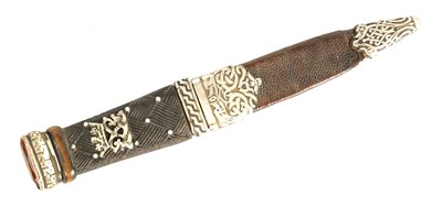 Lot 258 - A 19TH CENTURY SCOTTISH SILVER MOUNTED DIRK