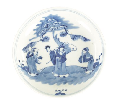 Lot 47 - AN 18TH CENTURY BLUE AND WHITE CHINESE SHALLOW DISH