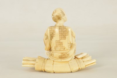 Lot 116 - A LATE 19TH CENTURY MEIJI PERIOD CARVED IVORY FIGURE
