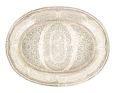 Lot 246 - AN 18TH/19TH CENTURY MIDDLE EASTERN SILVER METAL FILIGREE WORK OVAL SHALLOW DISH