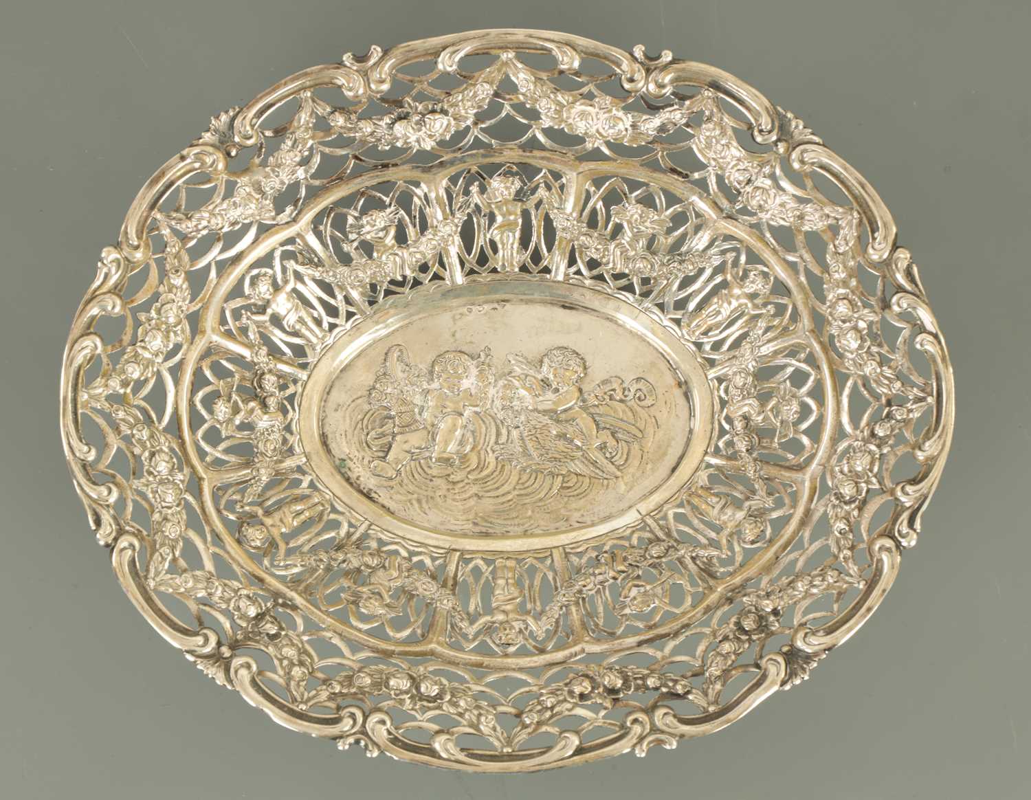 Lot 244 - A CONTINENTAL SILVER REPOUSSE AND PIERCED