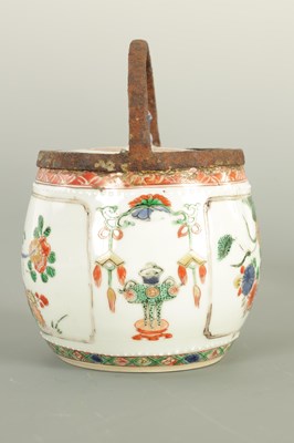 Lot 53 - AN EARLY CHINESE FAMILLE VERTE SMALL TEAPOT