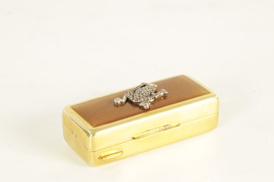 Lot 184 - AN EARLY 20TH CENTURY CASED RUSSIAN SILVER GILT, ENAMEL AND DIAMOND SET PATCH BOX