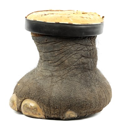 Lot 424 - A 19TH CENTURY ELEPHANTS FOOT STOOL