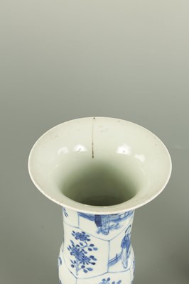 Lot 48 - A 19TH CENTURY CHINESE BLUE AND WHITE PORCELAIN VASE