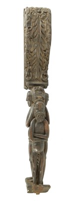 Lot 207 - A 17TH CENTURY CARVED OAK POST
