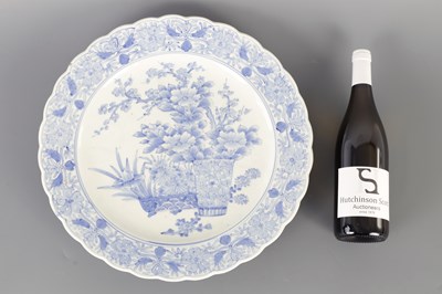 Lot 93 - A LATE 19TH CENTURY CHINESE BLUE AND WHITE CHARGER