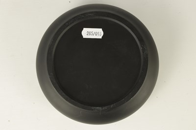 Lot 184 - A 1930’S BLACK GLASS AND SILVER INLAID BOWL