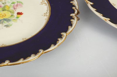 Lot 167 - A SET OF FOUR 19TH CENTURY SPODE STYLE FLORAL DISHES