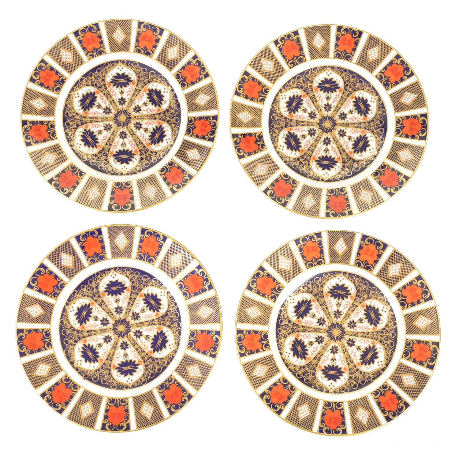 Lot 139 - A SET OF FOUR OLD IMARI ROYAL CROWN DERBY DINNER PLATES
