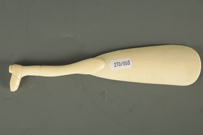 Lot 163 - A 19TH CENTURY FRENCH IVORY SHOE HORN