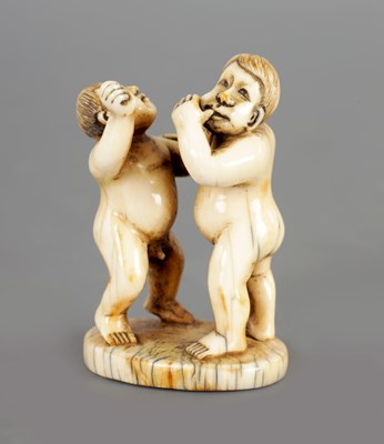 Lot 287 - A RARE 18TH CENTURY IVORY SCULPTURE, POSSIBLY INDO-PORTUGESE