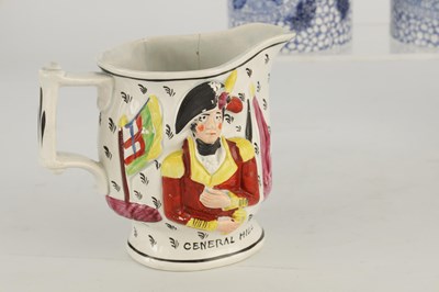 Lot 59 - A SELECTION OF CERAMIC ITEMS