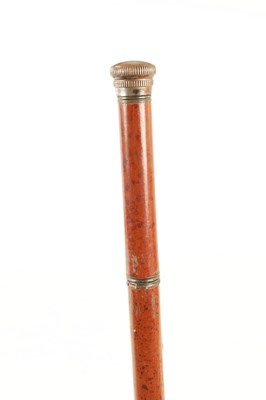 Lot 275 - AN EARLY 20TH CENTURY FLASK WALKING STICK