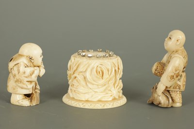 Lot 115 - A PAIR OF JAPANESE MEIJI PERIOD IVORY OKIMONO AND A CARVED BOX