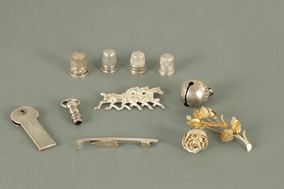 Lot 68 - A COLLECTION OF SILVER JEWELLERY ITEMS