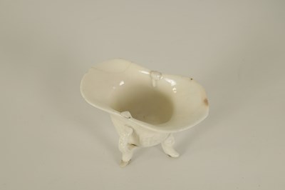 Lot 125 - AN 18TH/19TH CENTURY CHINESE BLANC DE CHINE MINIATURE SAUCE BOAT