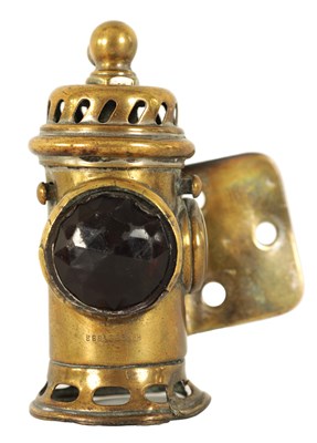 Lot 1307 - A MINIATURE BRASS MODEL OF A GAS CAR LAMP