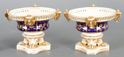 Lot 164 - A PAIR OF EARLY 19TH CENTURY BLOOR DERBY POT POURRI
