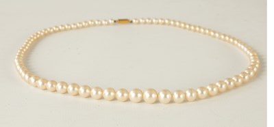 Lot 105 - A VINTAGE 9CT GOLD PEARL NECKLACE SIGNED CIRO IN ORIGINAL BOX